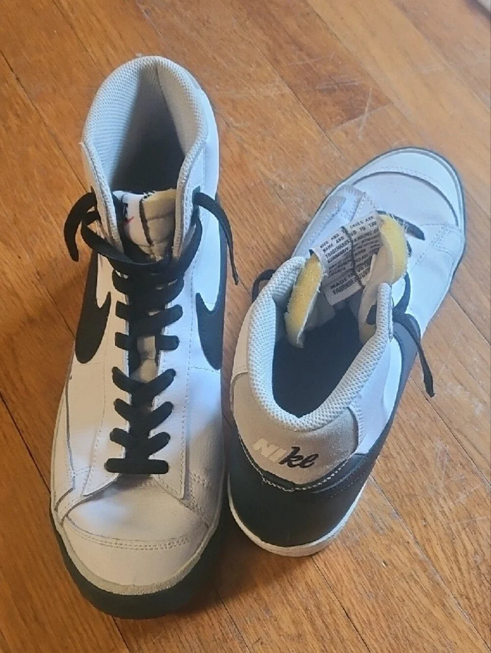 Nike Men’s White & Black Mid-Top Sneakers